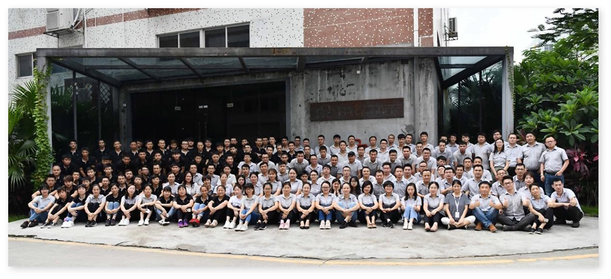 品成金屬專注于鋁、鋅、鎂合金壓鑄模具的設計與制作十余年，擁有一支高效、經驗豐富的團隊。