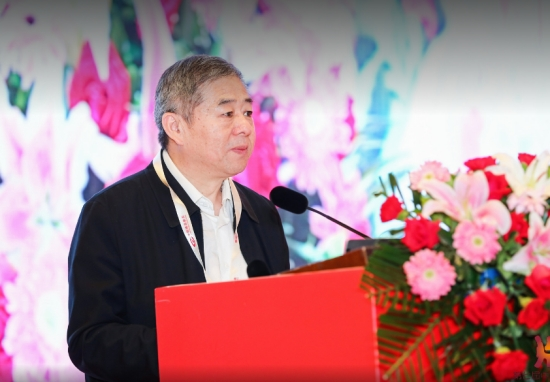 黨的二十大報告指出，要實施產業基礎再造工程，支持專精特新企業發展