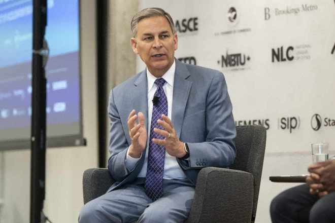 全美制造商協會會長杰伊·蒂蒙斯